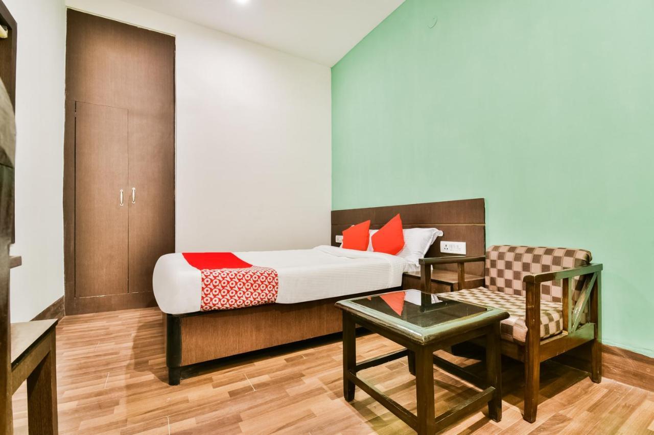 باتنا Oyo 62096 Pride Palace Hotels المظهر الخارجي الصورة